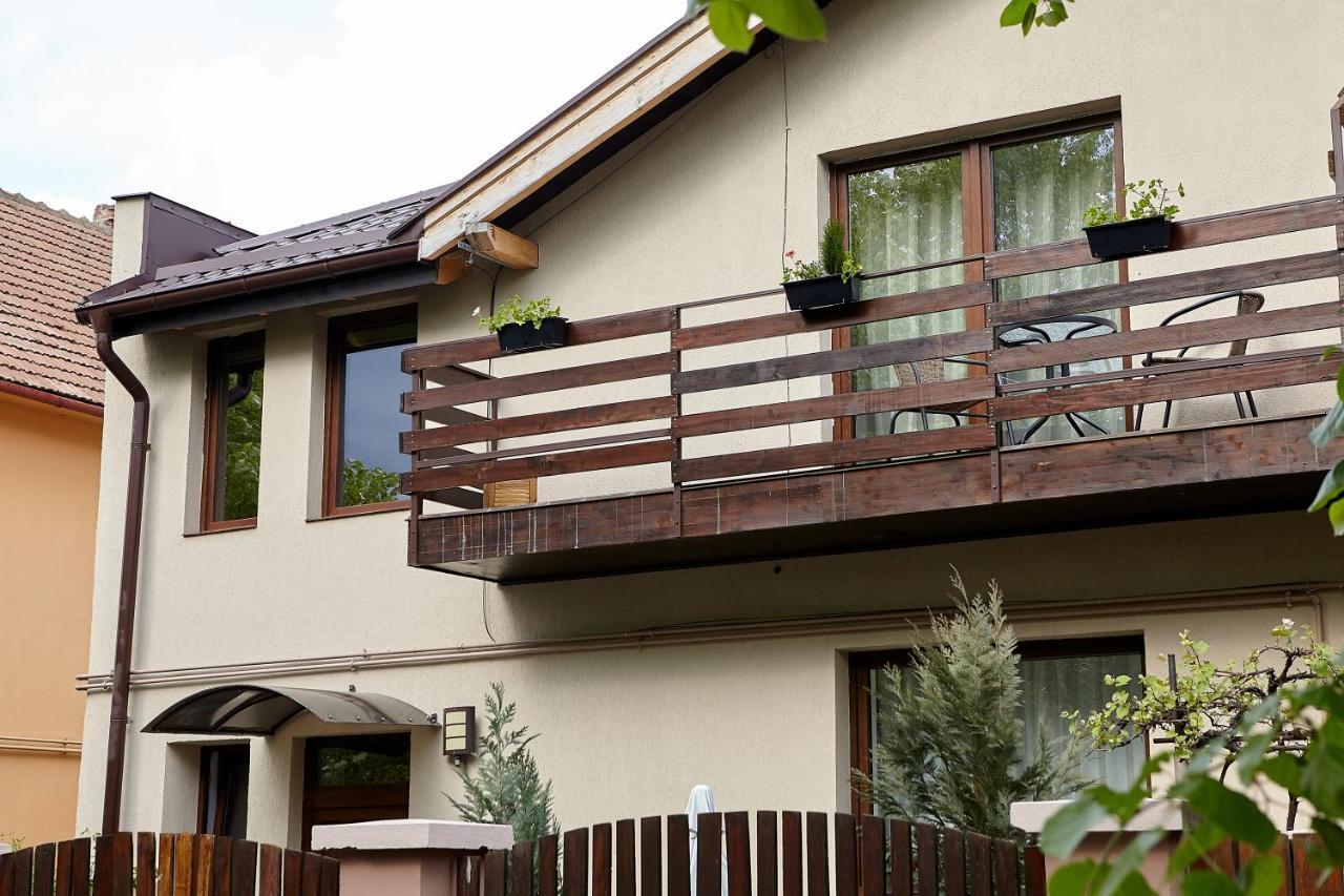 Apartament Rozelor Brašov Exteriér fotografie