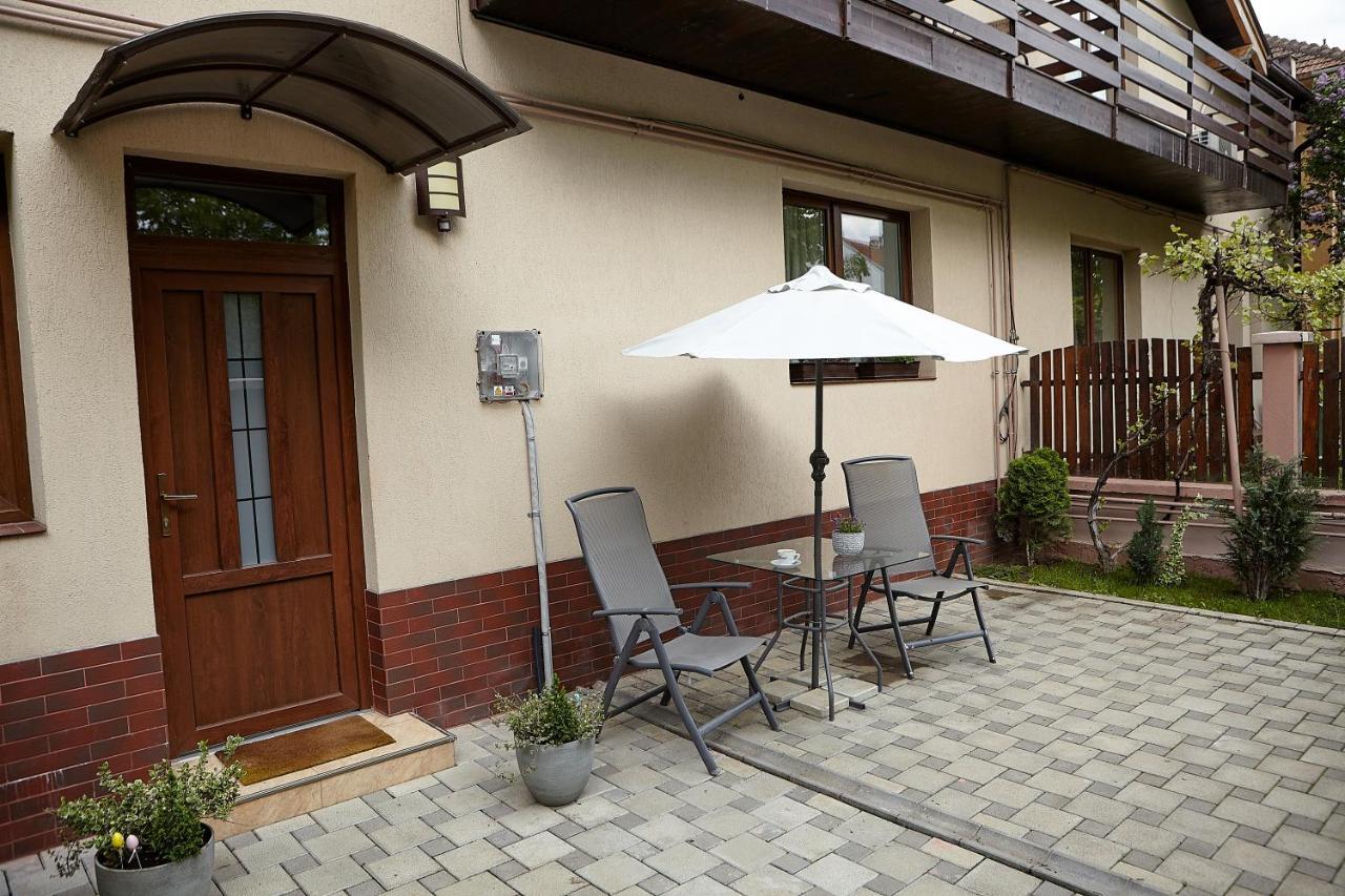 Apartament Rozelor Brašov Exteriér fotografie