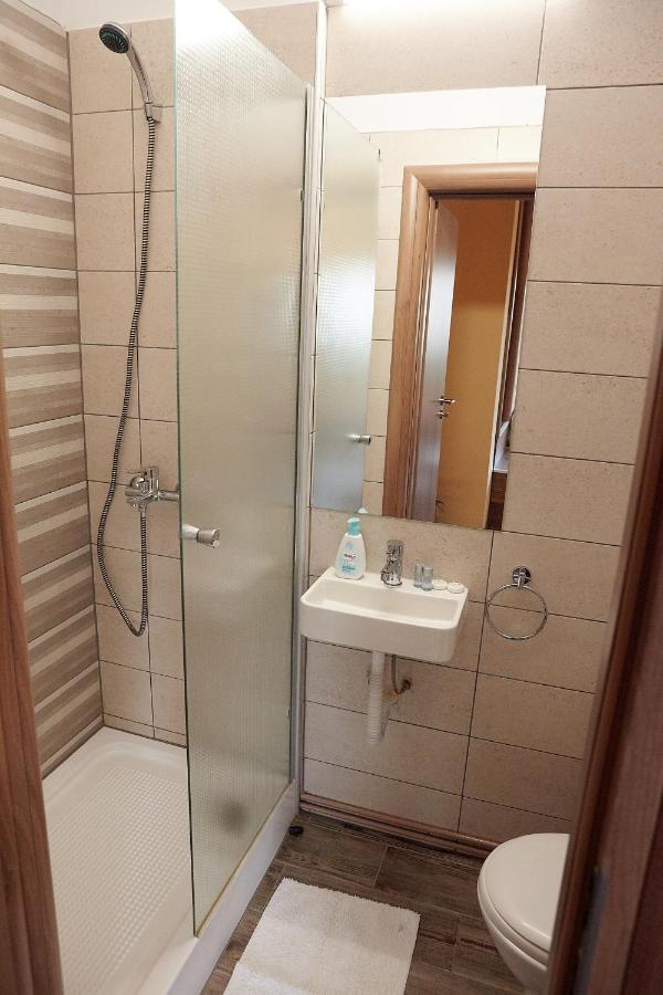 Apartament Rozelor Brašov Exteriér fotografie